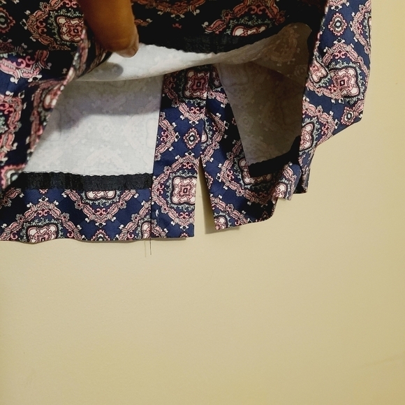 J. Crew Factory | Navy & Pink Floral Pencil Skirt (Size 10) - Picture 9 of 12